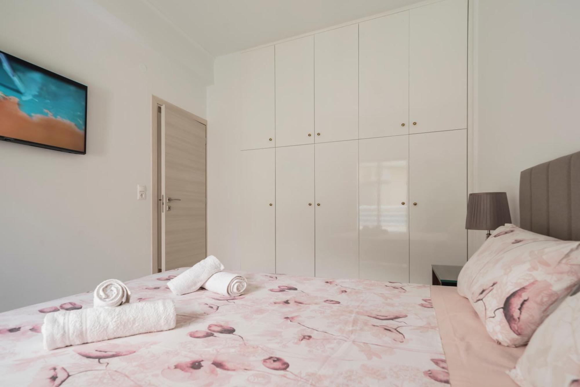 Neon 2Br Luxurious Central Apt Heraklion מראה חיצוני תמונה