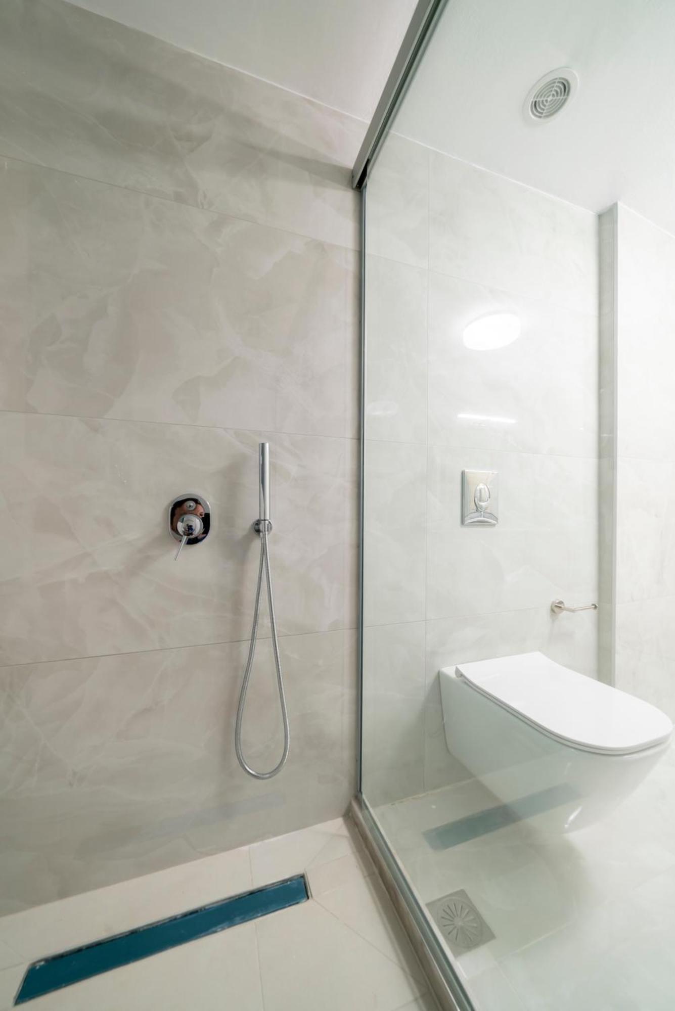 Neon 2Br Luxurious Central Apt Heraklion מראה חיצוני תמונה